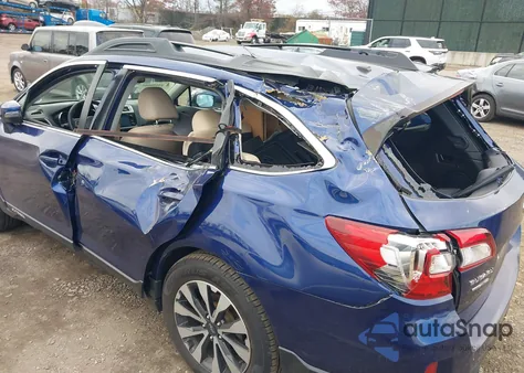 2015 Subaru Outback 3.6R Limited из США, поврежденный, VIN 4S4BSENCXF3334770